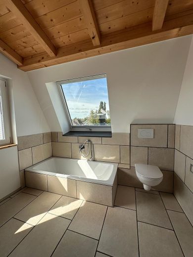 Mieszkanie 3-pokojowe na poddaszu o charakterze penthouse’u | Nowa budowa 2025 | bez prowizji – Badezimmer