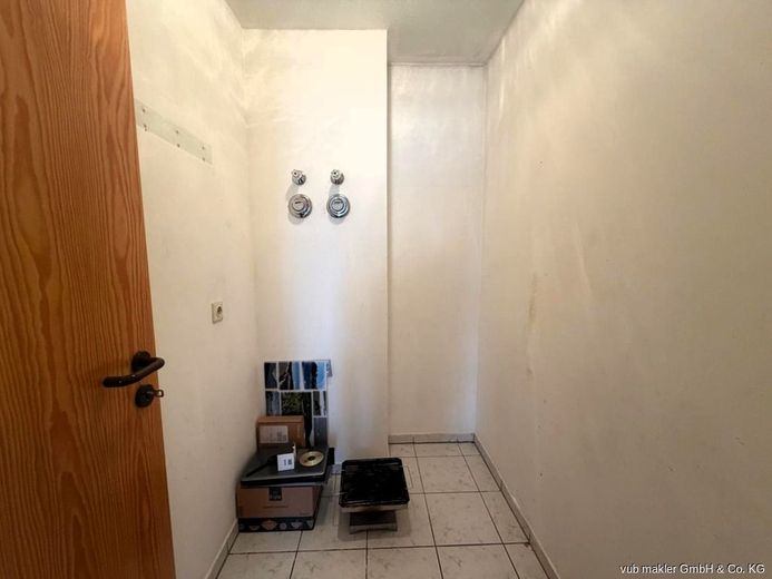 Helle Dachgeschosswohnung in Köditz mit zwei Balkonen und Tiefgaragenstellplatz – VUB0002470-11