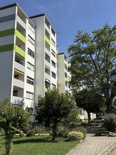 Na sprzedaż mieszkanie własnościowe 3,5-pokojowe – Weinstadt-Beutelsbach – od osoby prywatnej, bez prowizji dla pośrednika – Hausansicht 
