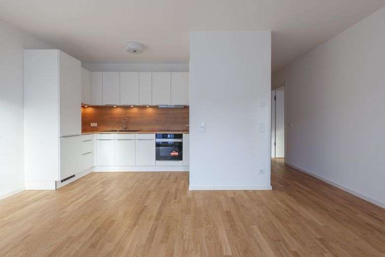 2 Zimmer Luxus Neubau - Einbauküche + Parkett - vom Eigentümer – Wohnzimmer