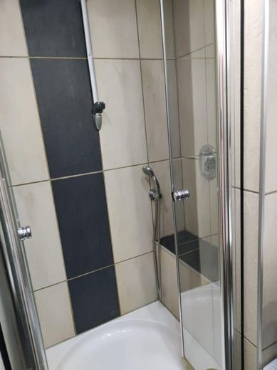 Schöne helle 2  Zi-Whg mit EBK (Backofen und Spülmaschine) und AA in Bonn – Foto 14