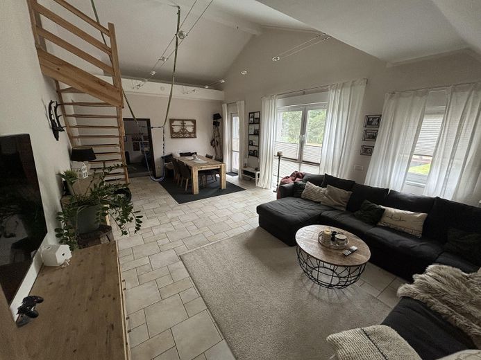 Daire yerine ev hissi | 147 m² | havuzlu özel bahçe | büyük garaj | komisyonsuz – Fotoğraf 7