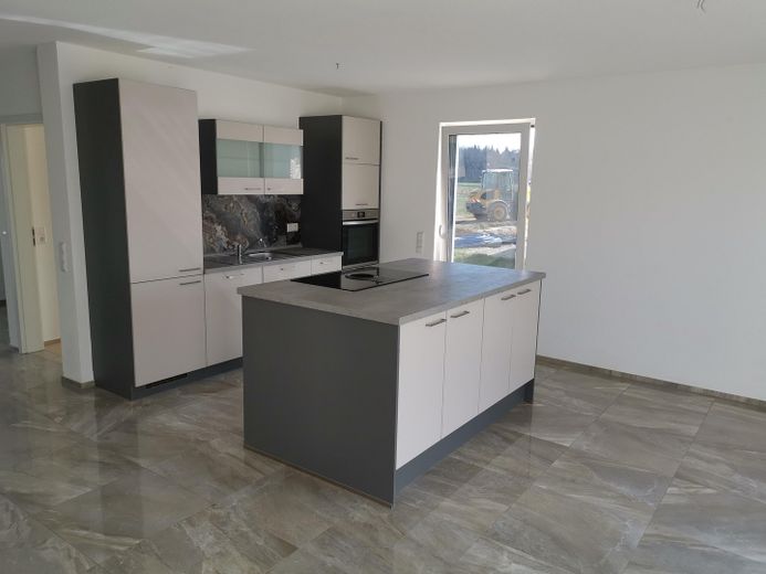 Küche mit Kochinsel