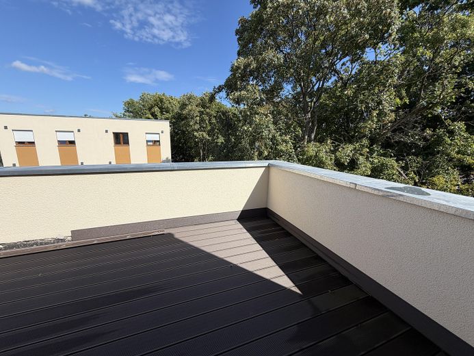 Oturuma hazır – Falkenhagener See’de – hemen taşının veya kiraya verin – Dachterrasse