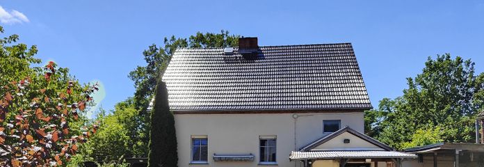 Wohnhaus hinten Garten