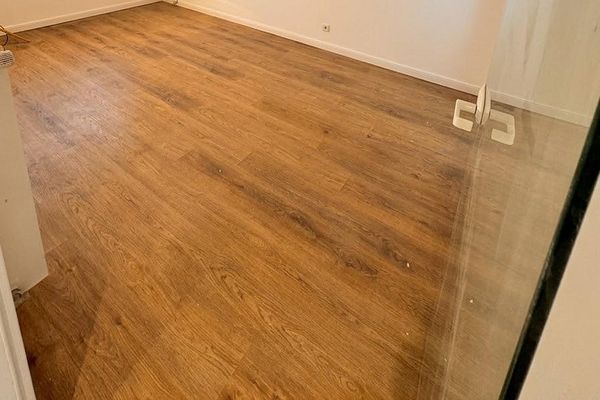 Hannover-Mittelfeld’de sermaye yatırımı – asansörlü, kiralanmış 2,5 odalı daire