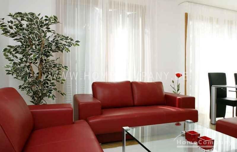 Bel appartement meublé de 4 pièces avec terrasse dans le Westend – a241fc701663ef068ed6ecb7eb6585d343b519c1.jpg