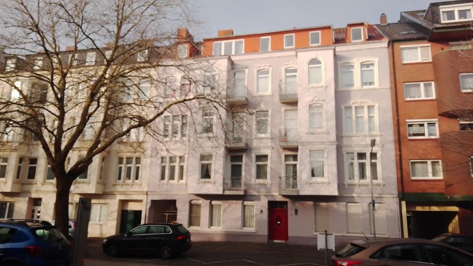 Schöne 2 Zimmer Altbauwohnung voll möbliert – Foto 19