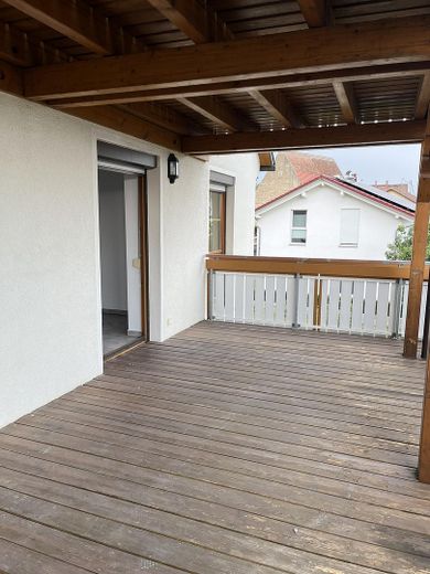Spazio abitativo per tutti - 5 locali, 170 m², 2 bagni, stufa svedese, balcone, vista – Balkon