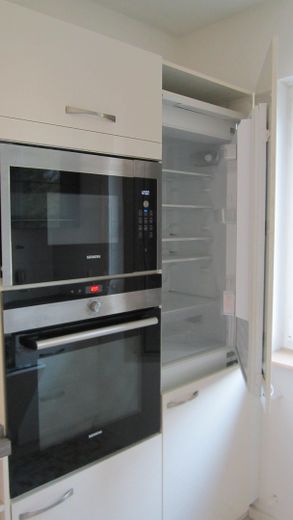 Zentrale ruhige 4,5-Zimmer-Wohnung mit großem Balkon 1. OG in Herrenberg Ziegelfeld von privat – Küche