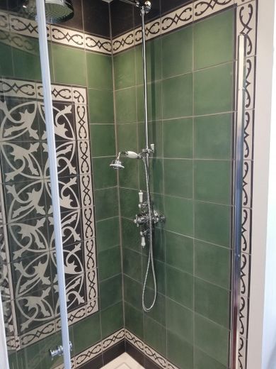 Letzte Gelegenheit - Historische Villa mit Nebengebäude – Dusche EG