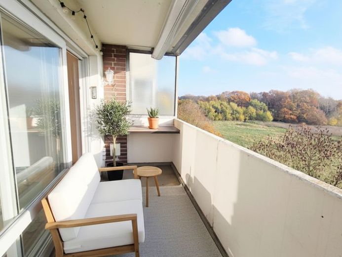 HELLERN tranquilla con splendida vista
Appartamento in condominio con balcone - ideale per proprietari occupanti! – Photo 1