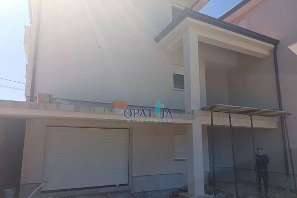 Case Brešca, Matulji, 212m2