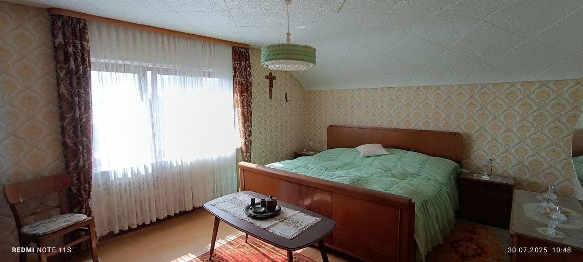 Zimmer 2 OG