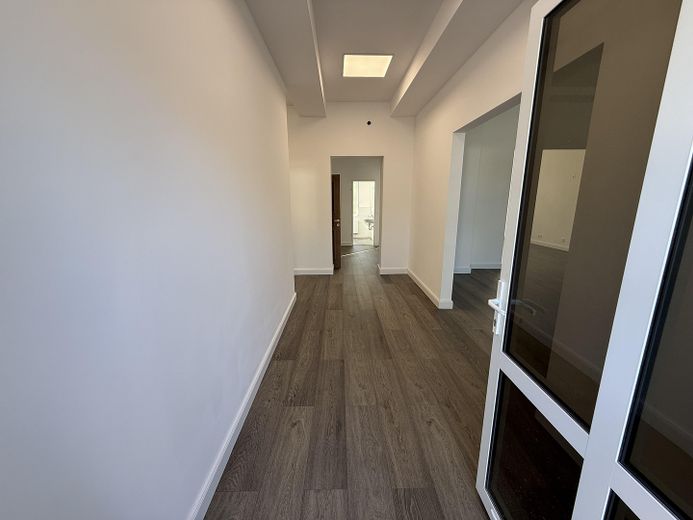 Commercial space for medical practice, practice, cosmetics, massage, office or law firm in RUDOW, 160 m2 for rent – Photo 27