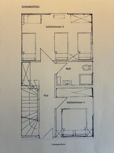 Terraced apartment in a central location – Schlafräume/Bad UG