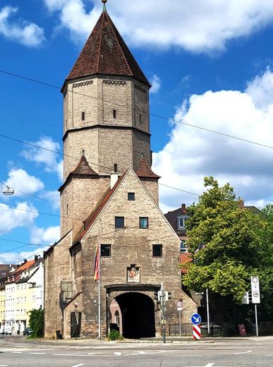 Renovierte 2-Zimmer-Wohnung in Augsburg-Lechhausen – Augsburger Tor