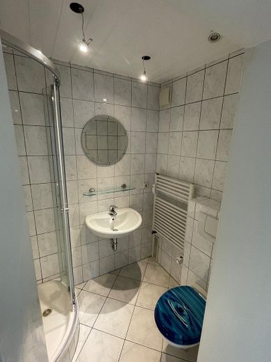 Helle 3-Zimmer-Wohnung mit Balkon in ruhiger und zentraler Lage von Buxtehude – Badezimmer