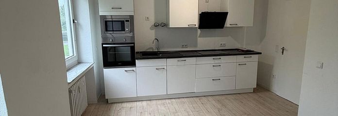 Sonnige Erdgeschosswohnung mit 2 Balkonen – Küche