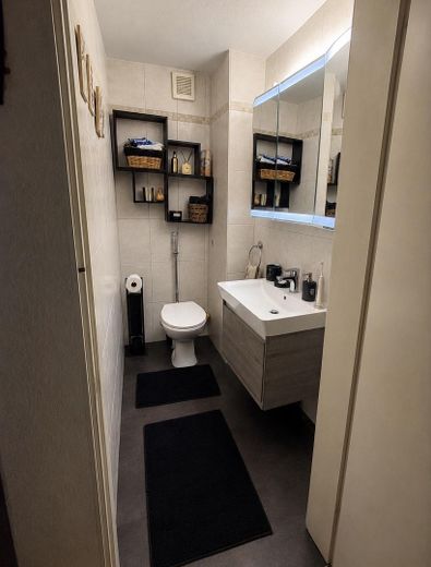 Außergewöhnliche 2,5-Zimmer-Wohnung nahe Uniklinikum – mit Einbauküche, Balkon & Sonnenterrasse – Foto 13