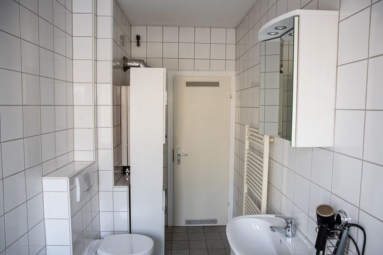 Moderne 3-Zimmer Eigentumswohnung mit Einbauküche & großem Balkon – Foto 19