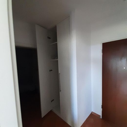 Flur mit Einbauschrank