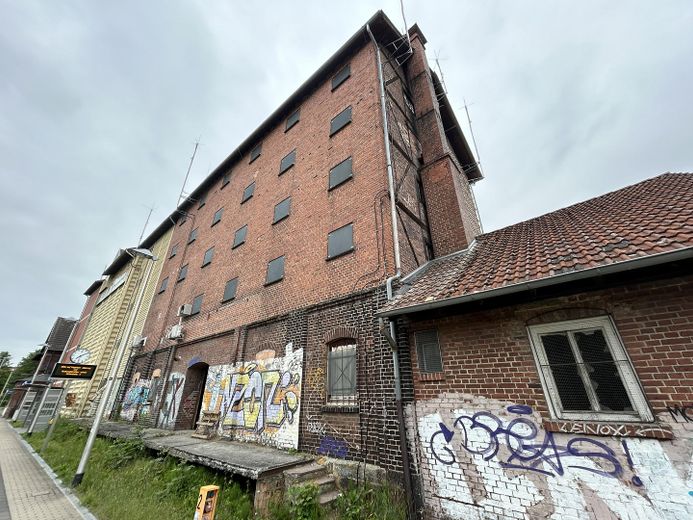 Außenansicht Silogebäude
