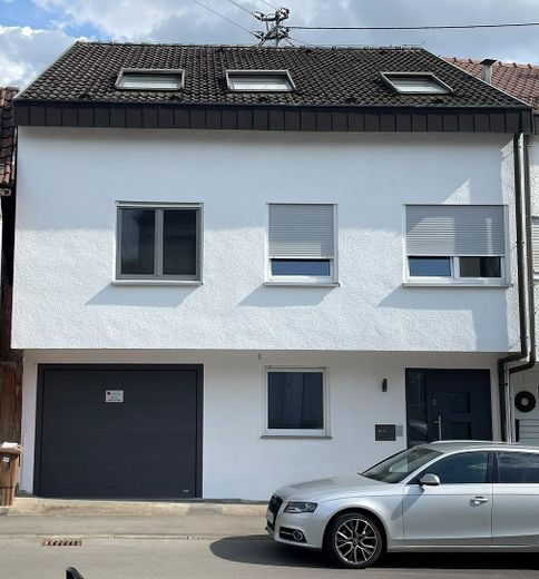 Witamy w miejscu, które tworzy przestrzeń dla Państwa przyszłości! – Ansicht Strasse