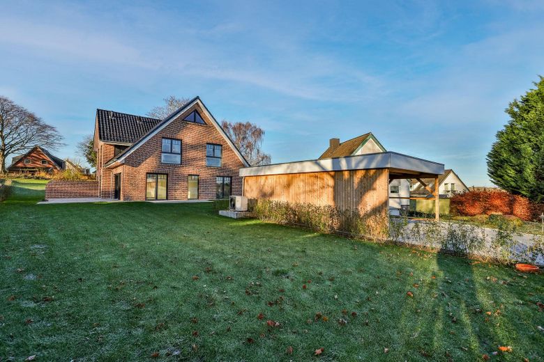 Neubau-Doppelhäuser in Scharbeutz-Klingberg – Traumlage am See, nur wenige Minuten zur Ostsee! – Garten vorderes Haus