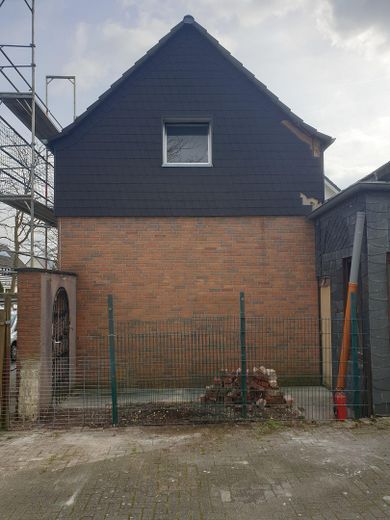 Einfamilienhaus für Handwerker oder Selbermacher – Giebelseite rechts