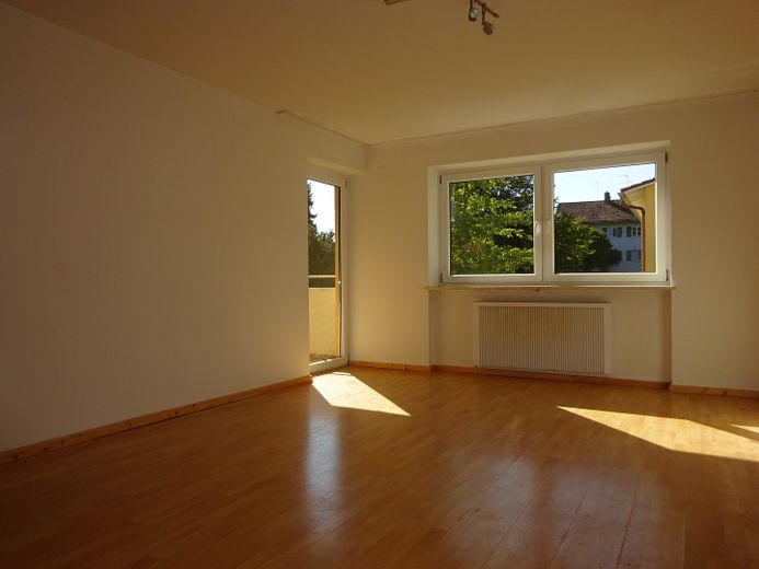 Appartement de 3 pièces avec balcon – Wohnzimmer