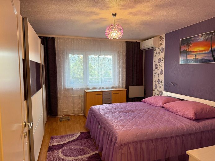 Komsisyonsuz: Balkonlu, çok bakımlı 3 odalı daire – Schlafzimmer 1