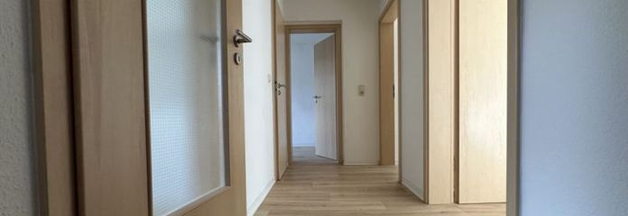 Merkeze Yakın, 2. Üst Katta 3 Odalı Daire – Modern Tadilatlı ve Harika Kat Planı!