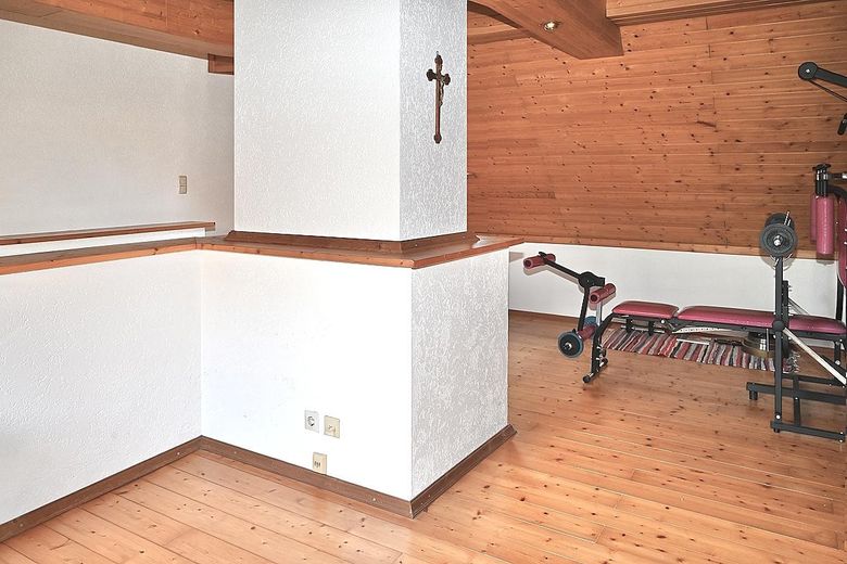 DG wohnlich ausgebaut