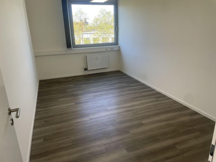 Moderne Bürofläche in Top-Lage Winterhude/Uhlenhorst – courtagefrei – Einzelbüro 2