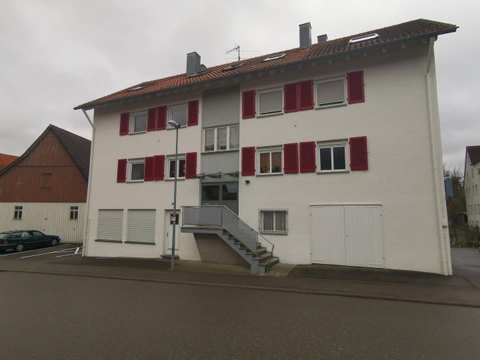 3-Zimmer-Wohnung in Egenhausen in guter Lage zu vermieten – Hausansicht
