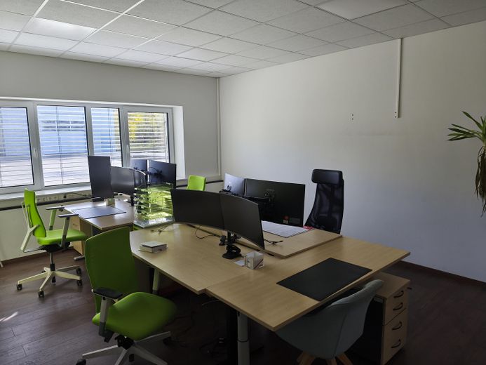 Büro 1 im EG