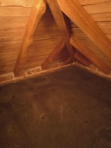 Dachboden -neben GF-Büro 