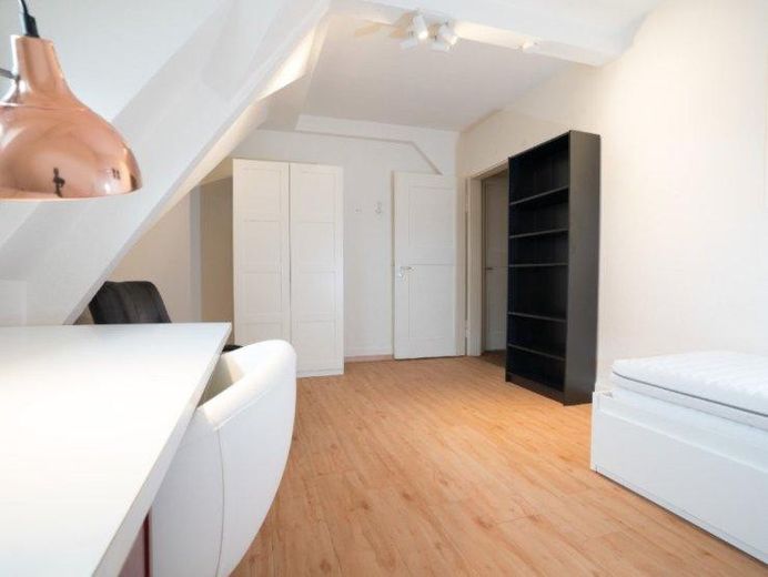 Die Tübinger Franken - das älteste Corps am Ort oder ... "Co-Living am unteren Österberg" – Studentenzimmer