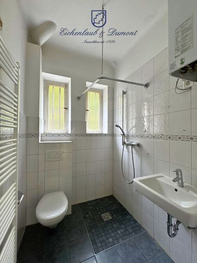 Duschbad EG