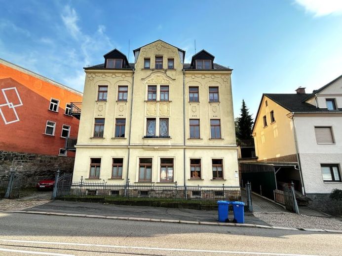 Kompakt, gemütlich, vielseitig - Eigentumswohnung mit Balkon in Kirchberg – Photo 1