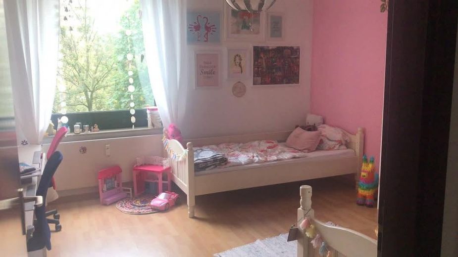 schöne,helle 3-Zimmer Wohnung mit Balkon u. Küche – Kinderzimmer