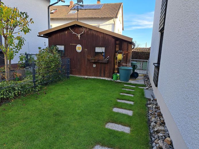 Provisionsfrei ! - familienfreundliche Doppelhaushälfte mit gepflegtem Südgarten – Foto 4