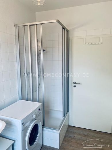 Schöne 2 Zi.Whg., Garten zur Mitnutzung, Nähe Europa-Platz. – 8dddad98b47ec4d6d74b450aa513e076dae40e4b.jpg