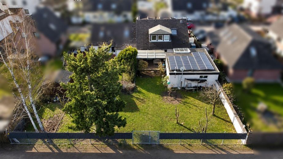 Haus in Bothfeld Nord / Isernhagen (Natur vor der Tür) – Gartenansicht