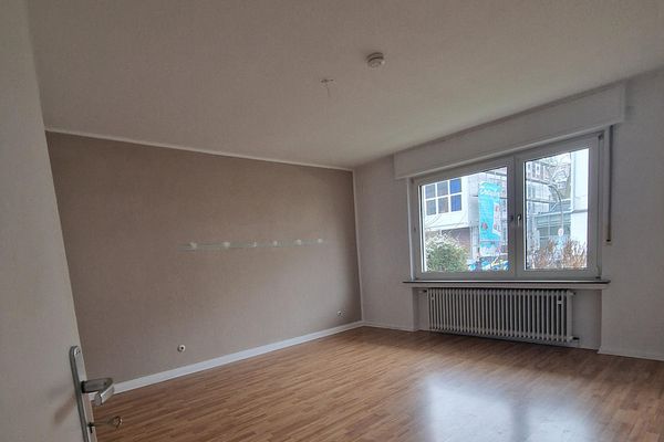 Helle und freundliche 3,5 Zimmer Wohnung Nähe des Kaiserstraßen-/Gerichtsviertels