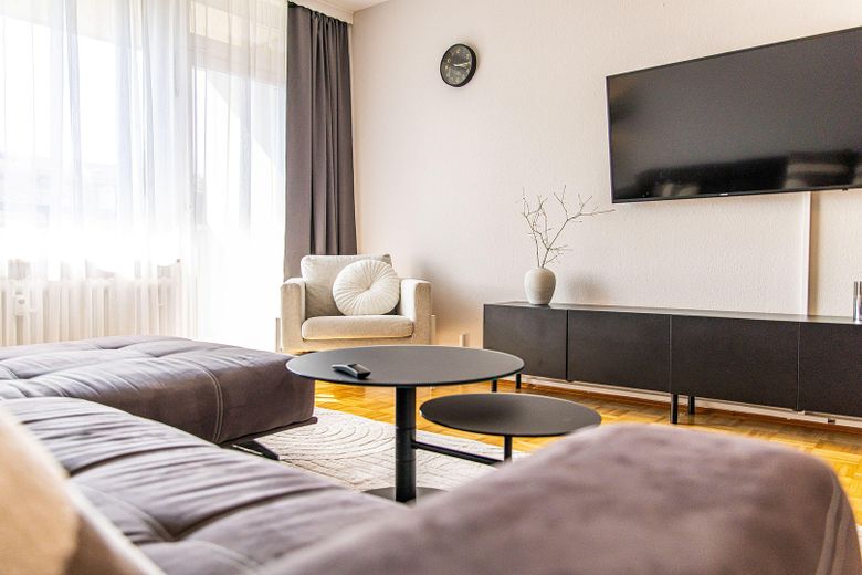 Business Living Bamberg | Totalmente amueblado · Todo incluido · Ubicación privilegiada – Stilvoll möbliertes Wohnzimmer