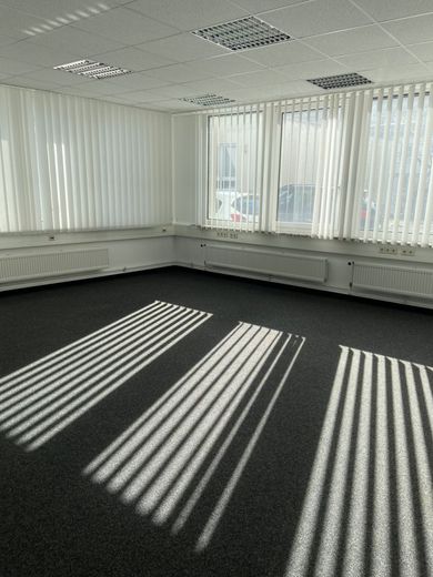 Moderne und individuelle  Gewerbefläche/Bürofläche mit perfekter Anbindung – IMG_1889
