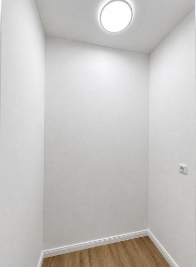 Primera ocupación | Apartamento de 3 habitaciones con balcón en LU-Sur – Abstellkammer