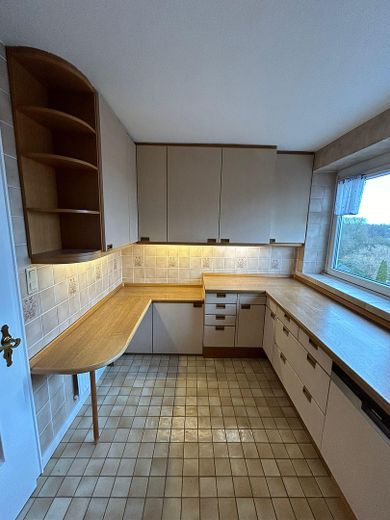 Wonen in het groen: Ruime gezinsidylle in het hart van Pinneberg – Einbauküche